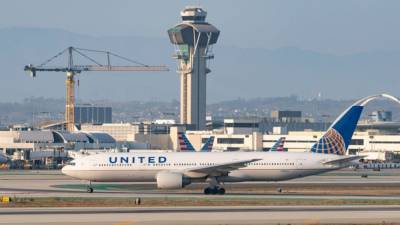 United Airlines - Scott Kirby - United says it will drop widely scorned ticket-change fees - fox29.com - Usa - Los Angeles - state California - city Los Angeles, state California