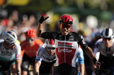 Sam Bennett - Ewan slaloms to sprint win; Alaphilippe leads Tour de France - clickorlando.com - France - Australia
