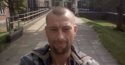 Selfie-loving criminal with hepatitis C jailed for spitting at health care worker - dailystar.co.uk