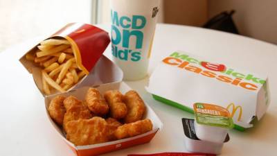 Woman claims to find face mask 'cooked' into McDonald's nugget - fox29.com - France - county Hampshire