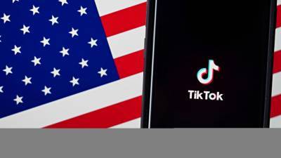 Donald Trump - Cindy Ord - Trump signs executive order banning TikTok and WeChat ‘transactions’ in 45 days - fox29.com - China - Usa - city New York - Washington