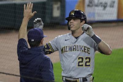 Christian Yelich - Luis Robert - Yelich hits inside-the-park homer, Brewers beat White Sox - clickorlando.com - county White - city Milwaukee - city Chicago, county White