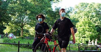 U.S. Face Mask Usage Relatively Uncommon in Outdoor Settings - news.gallup.com
