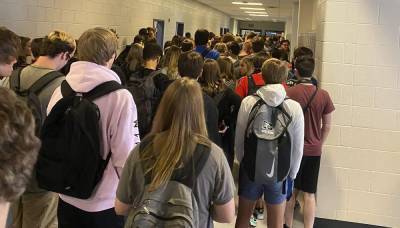 Georgia student suspended for posting photo of crowded hall - clickorlando.com - Georgia - county Paulding