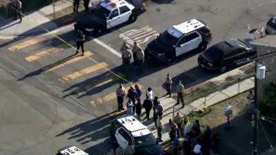 Los Angeles authorities investigating after county sheriff’s deputies shot, killed man - globalnews.ca - Los Angeles - city Los Angeles