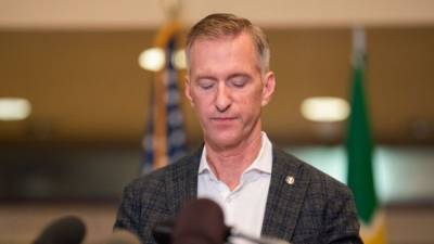 Ted Wheeler - Protesters shift focus to Portland's mayor amid rising tensions - fox29.com - county Hall - state Oregon - city Portland, state Oregon