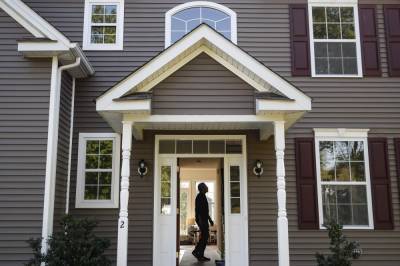 Freddie Mac - US long-term mortgage rates fall; 30-year at 2.86% - clickorlando.com - Usa - Washington