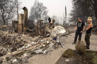 Kate Brown - Dozens still missing in Oregon as weather helps fire fight - clickorlando.com - state Oregon - county Marion - Salem, state Oregon