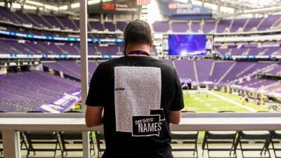 George Floyd - Stephen Maturen - Vikings bring awareness to social justice issues before facing Packers at U.S. Bank Stadium - fox29.com - state Minnesota - city Minneapolis, state Minnesota