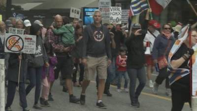Anti-mask rally in downtown Vancouver - globalnews.ca