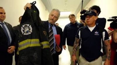 Jon Stewart - Jon Stewart joins lawmakers in new fight for veterans looking for burn pit relief - fox29.com - Washington - county Stewart