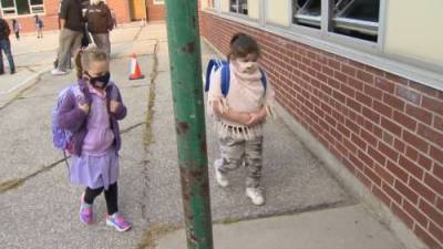 TDSB elementary schools begin staggered entry - globalnews.ca - Canada