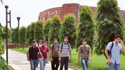 B-School placements at 8-year high despite covid-19 disruptions - livemint.com - India
