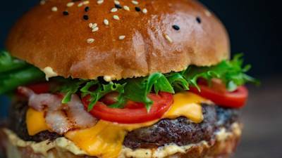 Need money? Like to eat? Company seeking ‘professional cheeseburger tester’ - clickorlando.com - Usa - Canada