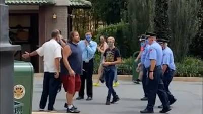 Anti-mask protester ejected from Disney World while misquoting ‘A Bug’s Life’ - globalnews.ca - state Florida - city Orlando, state Florida