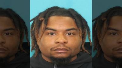 Wanted: Philadelphia police identify 1 of 2 gunmen who fired at plainclothes officers - fox29.com - city Philadelphia