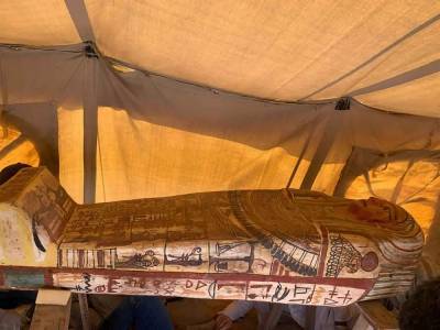 Archaeologists unearth 27 coffins at Egypt's Saqqara pyramid - clickorlando.com - Egypt