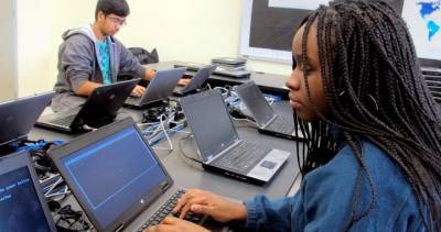 New Brunswick - Zoe Watson - Dominic Cardy - New Brunswick high school students still waiting for ‘blended learning’ laptops - globalnews.ca