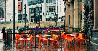 'We have been hung out to dry'... Manchester bars and restaurants say 10pm curfew is 'crushing blow' after spending thousands to get Covid-safe - manchestereveningnews.co.uk - city Manchester