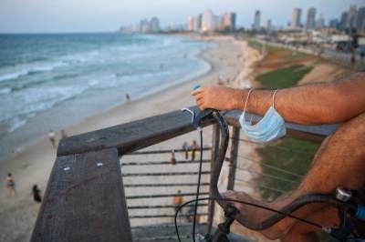 Israelis gird for more virus restrictions amid 2nd lockdown - clickorlando.com - Israel - city Tel Aviv