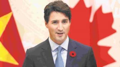 Justin Trudeau - Health Agency - Canada at 'crossroads' as COVID-19 cases surge - livemint.com - Canada