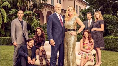 Kim Cattrall - ‘Filthy Rich’: Kim Cattrall gets candid on her character Margaret Monreaux - fox29.com - Los Angeles