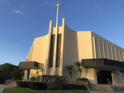 Orlando bishop holds funerals for last 10 weekends amid gang violence - clickorlando.com - state Florida - county Orange