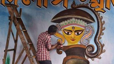 West Bengal - Durga Puja - Durga Puja pandals to be open from all sides, hand sanitisers at entry points: Mamata issues Covid guidelines - livemint.com