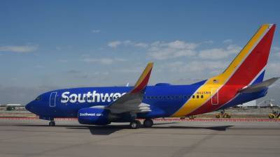 Southwest Airlines updates COVID-19 policies, extends middle seat blocking through November - fox29.com - Los Angeles