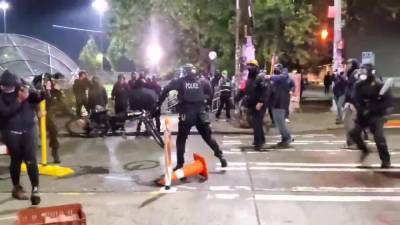 Seattle officer who ran over man's head with bicycle facing criminal probe - fox29.com - city Seattle - state Kentucky