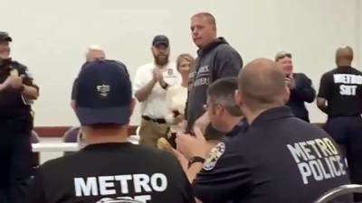 Louisville officer shot in the line of duty shows up for roll call 1 night later - fox29.com - state Kentucky - city Louisville, state Kentucky