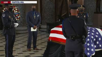 Ruth Bader Ginsburg's personal trainer does push-ups in front of her casket in tribute - fox29.com - Washington - city Washington, area District Of Columbia - area District Of Columbia - county Johnson