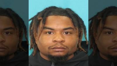 Man accused of opening fire on plainclothes police officers turns himself in - fox29.com