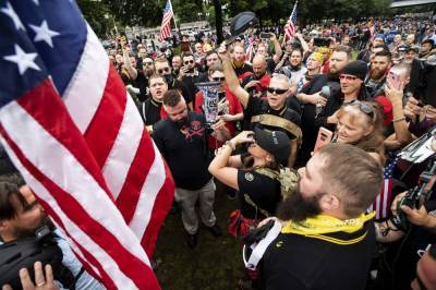 Donald Trump - Portland, Oregon, braces itself for large right-wing rally - clickorlando.com - state Kentucky - state Oregon - city Portland, state Oregon - city Louisville, state Kentucky