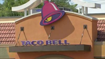 Taco Bell customer suffers heart attack in drive-thru, saved by firefighters, restaurant staff - fox29.com