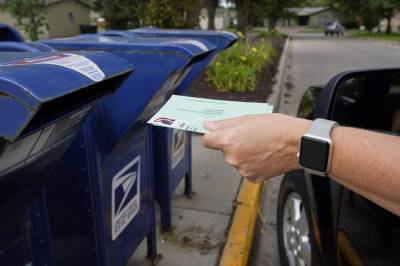 Louis Dejoy - US judge orders stop to Postal Service cuts, echoing others - clickorlando.com - Usa - area District Of Columbia - city Philadelphia