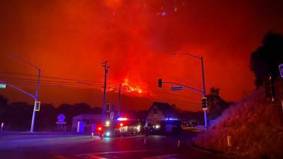 Cal Fire: Fast-moving Glass Fire in Napa County explodes to 36,000 acres - fox29.com - county Sonoma - county Napa - parish St. Helena