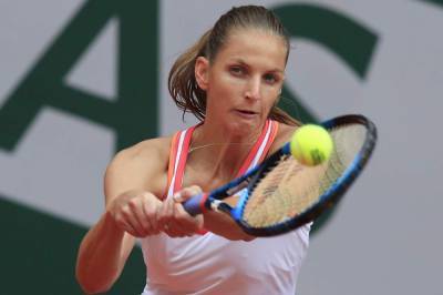 Roland Garros - Karolina Pliskova - The Latest: Karolina Pliskova advances to 2nd round - clickorlando.com - France - Latvia - Egypt