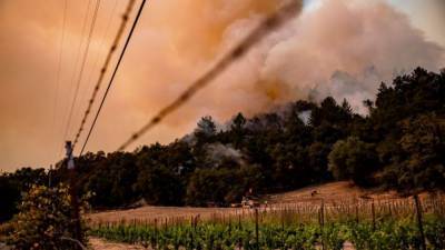 'It doesn't get any easier:' 70,000 under Glass Fire evacuation orders - fox29.com - county Sonoma - county Napa