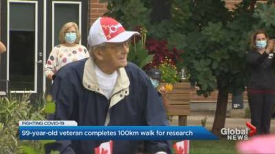99-year-old WWII Newmarket veteran hits 100-kilometre walking milestone for COVID-19 research - globalnews.ca