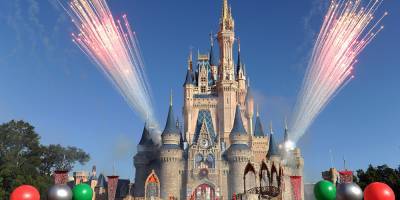 Disney Parks Are Laying Off 28,000 Employees Amid Pandemic - justjared.com - state California