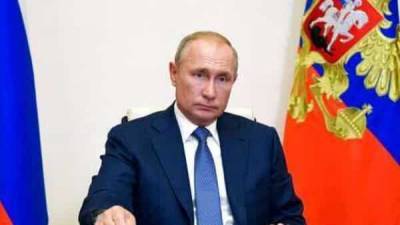 Vladimir Putin - Dmitry Peskov - Russia Covid-19 vaccine: Putin intends to get inoculated, says report - livemint.com - Russia