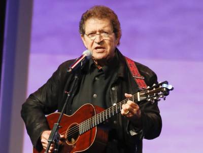 Buddy Holly - Country star and hit Elvis songwriter Mac Davis dies at 78 - clickorlando.com - state Tennessee - state Texas - Georgia - city Nashville, state Tennessee - county Davis - county Lubbock