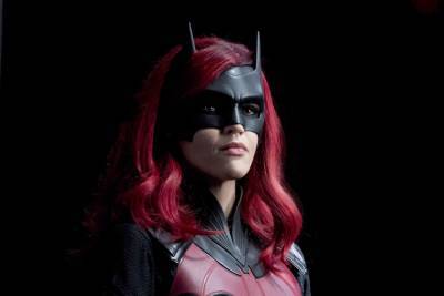 ‘Batwoman’, ‘Riverdale’ And More Productions Shut Down In Vancouver Due To COVID-19 - etcanada.com - Britain - city Columbia, Britain - city Vancouver