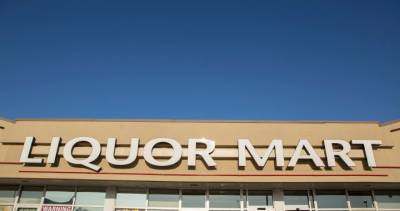 Masks to become mandatory at Manitoba Liquor Mart locations - globalnews.ca