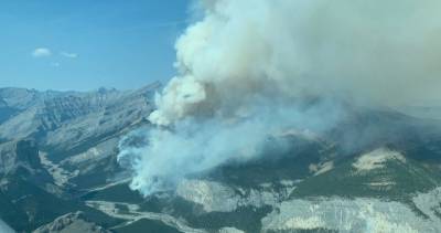Out-of-control wildfire near Canmore expands to 346 hectares - globalnews.ca