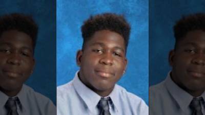 Report: La Salle College High School football player dies after collapsing at practice - fox29.com - China - county La Salle