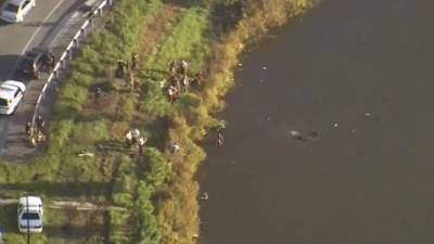 WATCH LIVE: Search underway after car ends up in lake near I-4 in Orlando - clickorlando.com - city Orlando