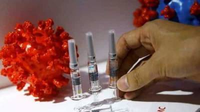 Oxford-AstraZeneca covid vaccine trials halted: 10 updates - livemint.com - Russia