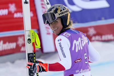 Marta Bassino - Gut-Behrami's veteran skills win tricky World Cup super-G - clickorlando.com - Switzerland - Italy